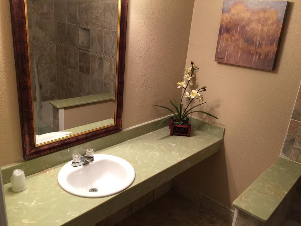 Austin Motor Inn Room photo