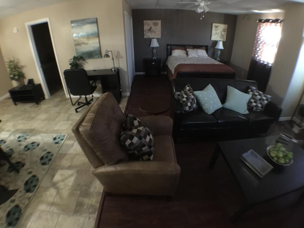 Austin Motor Inn Room photo